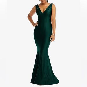 CYNTHIA & SAHAR VAUGHN · STYLE CS100 · LUXE STRETCH SATIN Evergreen XXL-A